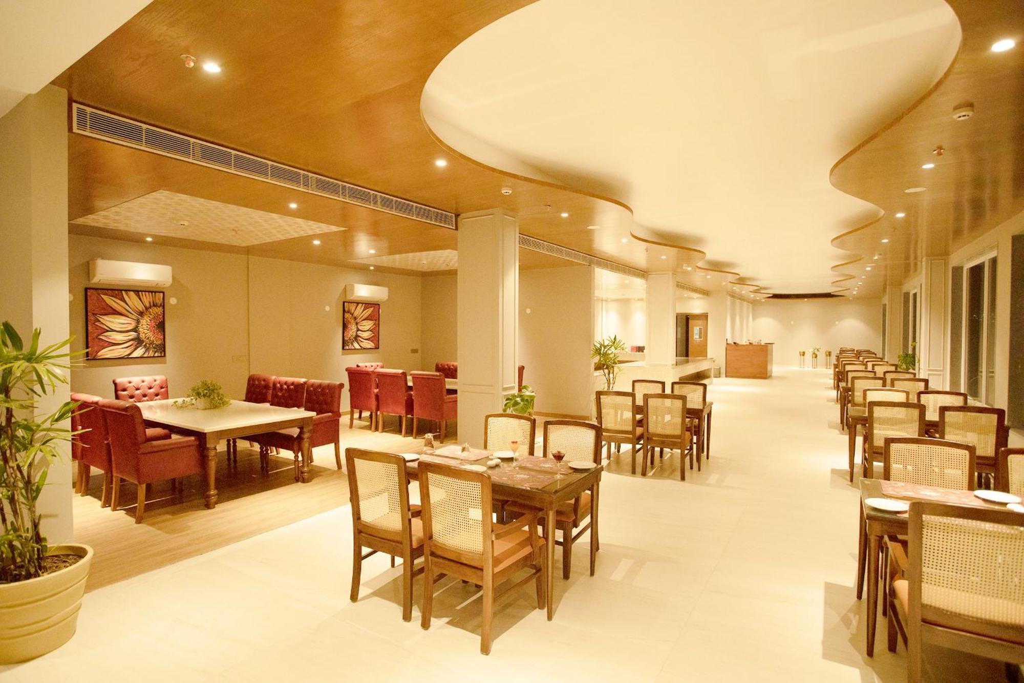 Astra Resort And Caffe Kasauli Exterior photo